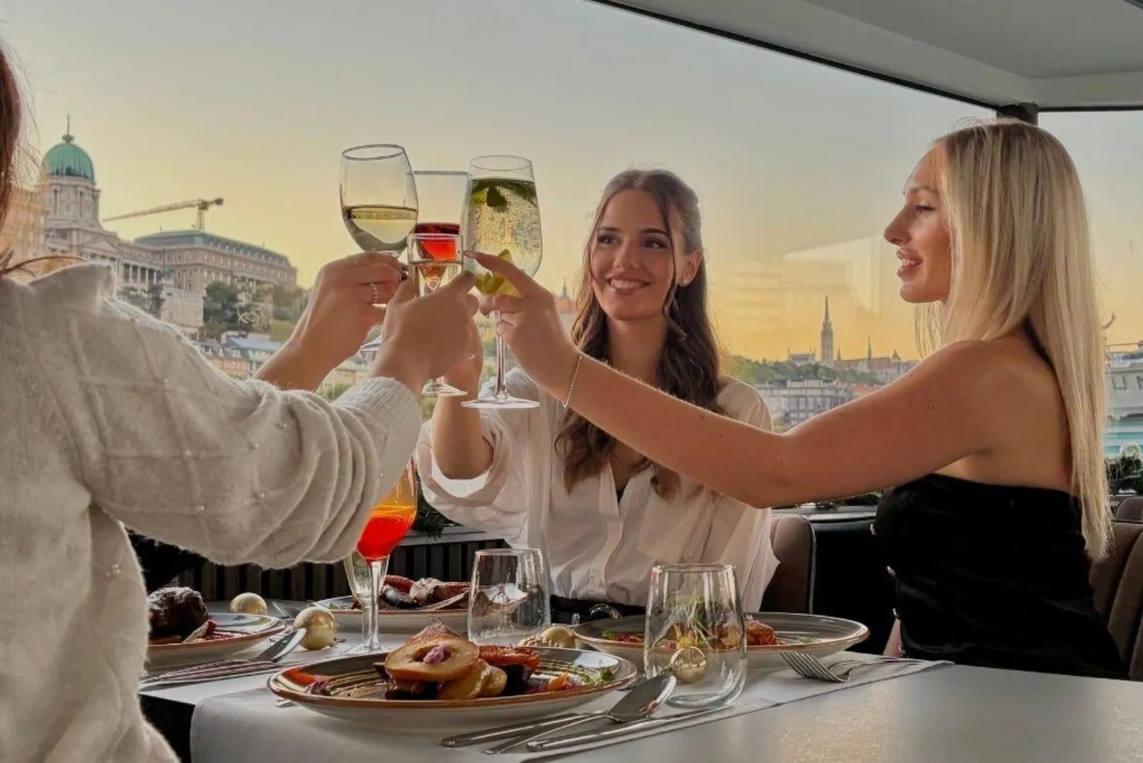Budapest: Hungarian Gourmet Dinner Cruise + Unlimited Wine